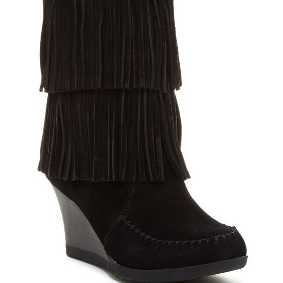 Minnetonka Double Fringe Wedge Boot black - Picture 1 of 8